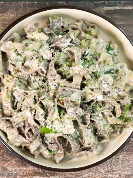 Quick & Creamy Mushroom Pasta (Blender Sauce)